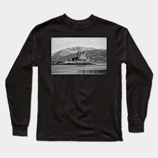 Eilean Donan Castle Long Sleeve T-Shirt